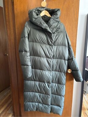 lululemon athletica hooded cloud wrap Coat in Olive